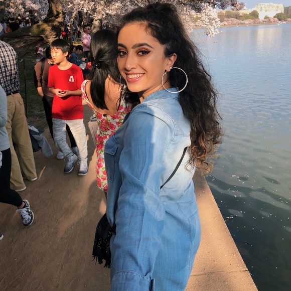 MEET YOUR POSHER | SD&F - Picture 3 of 5